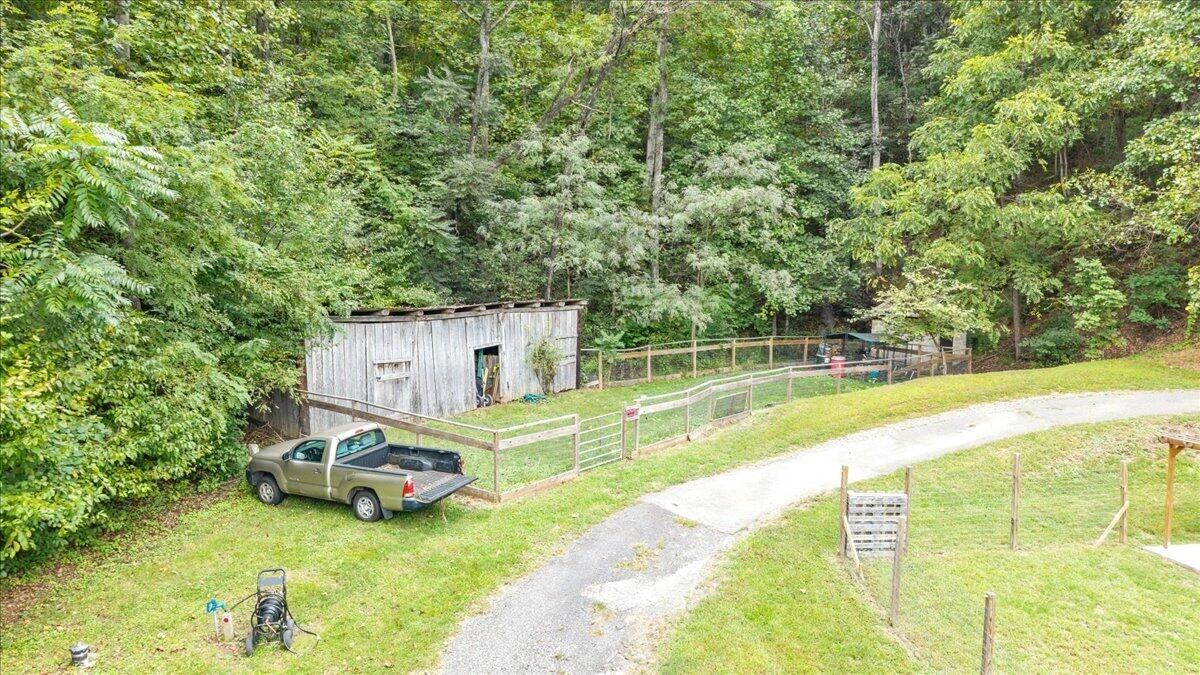 7965 Franklin RD - Photo 112