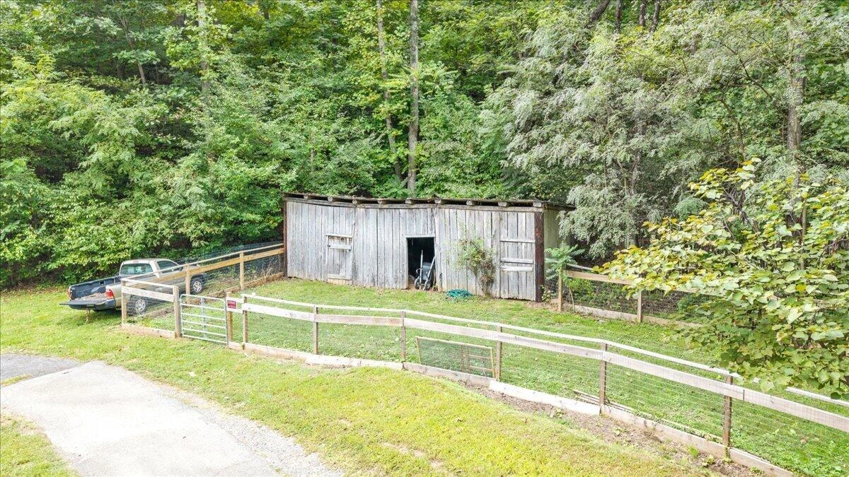 7965 Franklin RD - Photo 113
