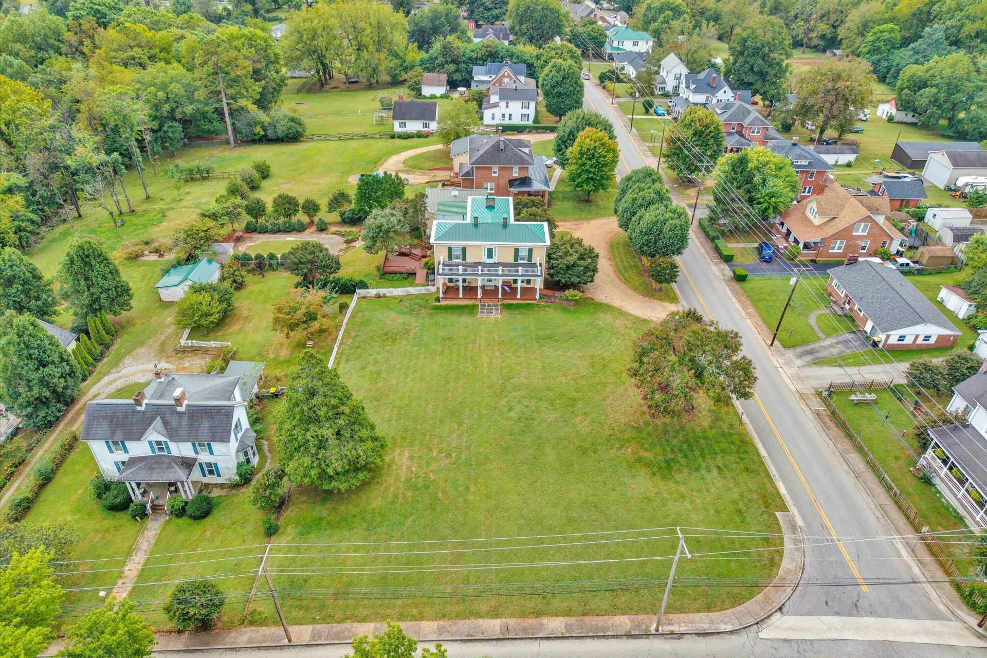 25 ORCHARD AVE - Photo 3