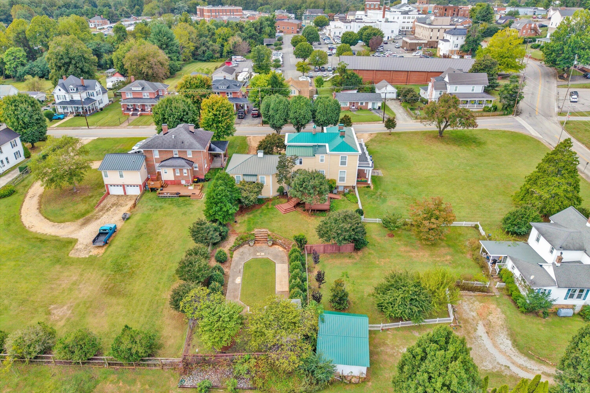 25 ORCHARD AVE - Photo 8