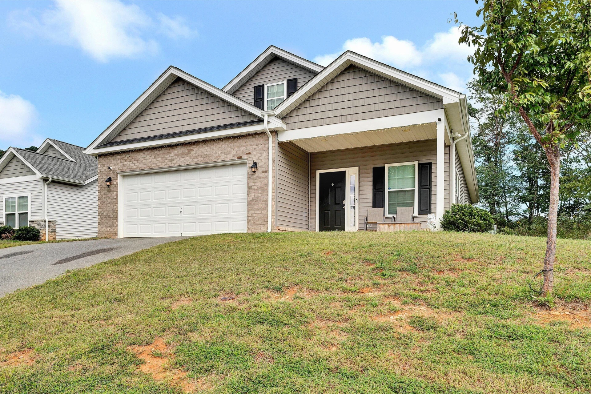 2029 Heys LN - Photo 3