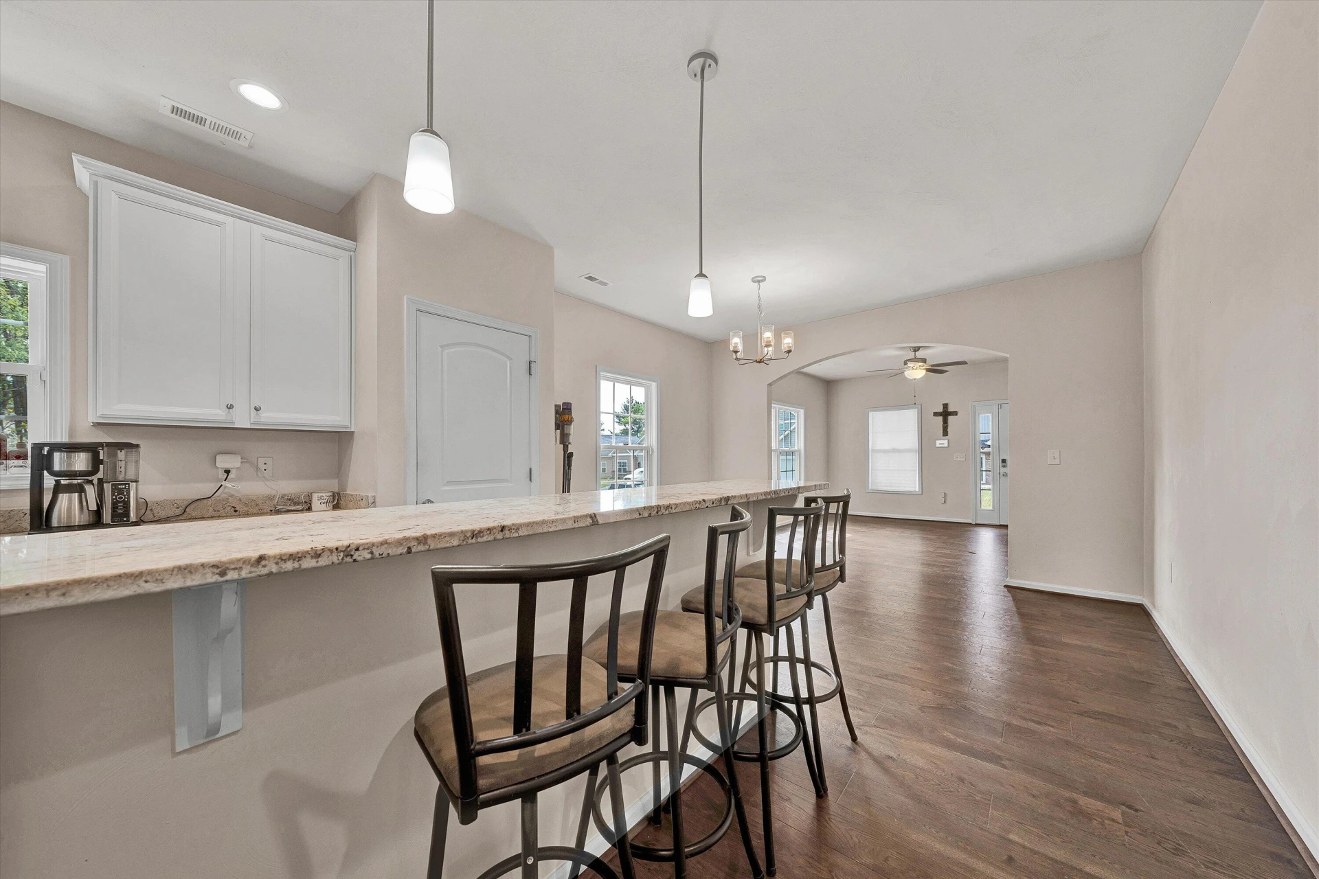 2029 Heys LN - Photo 11