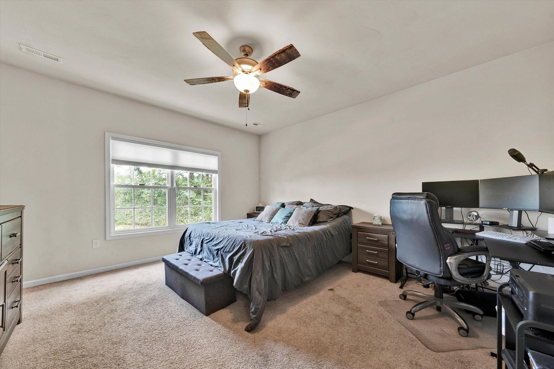 2029 Heys LN - Photo 13