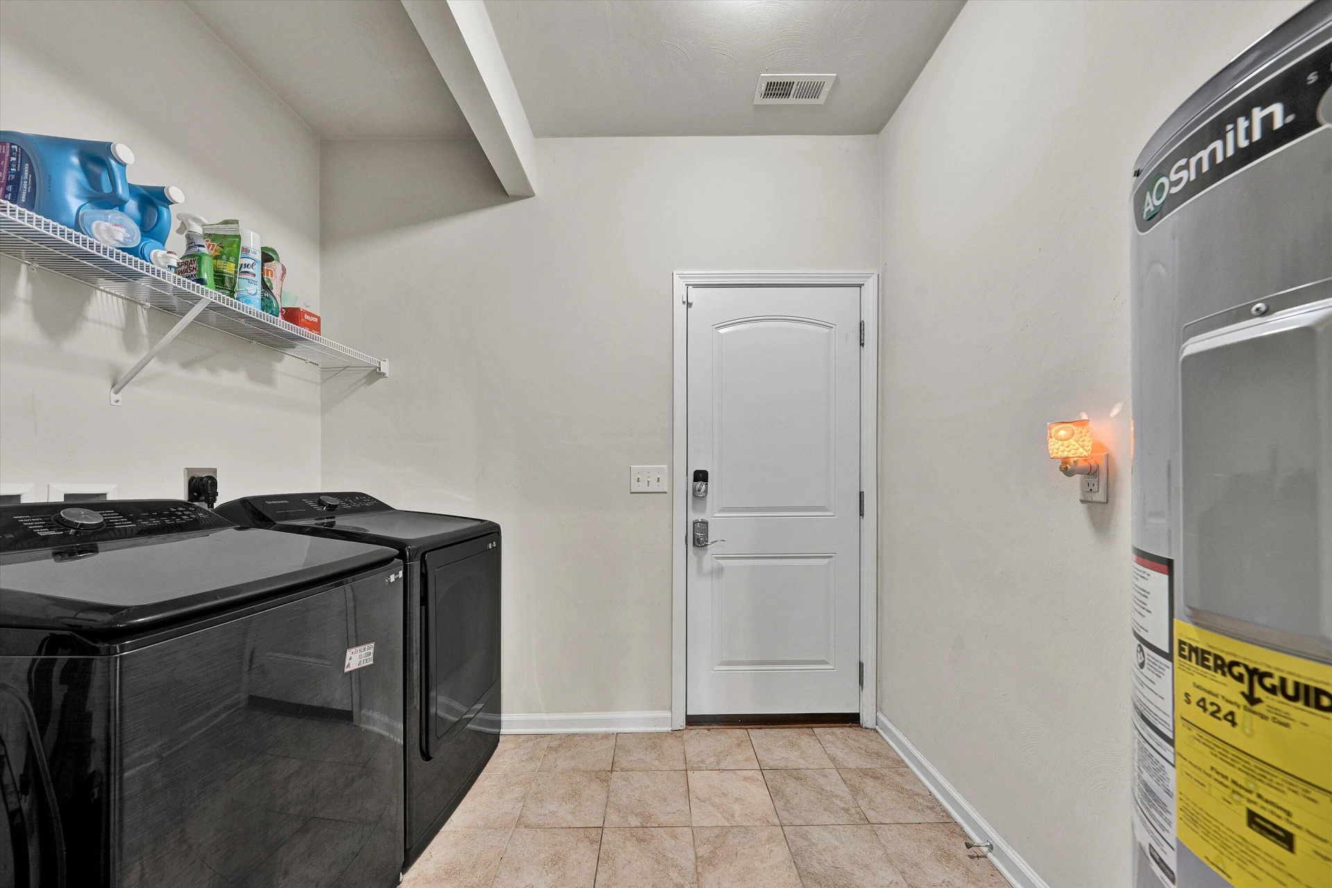 2029 Heys LN - Photo 18