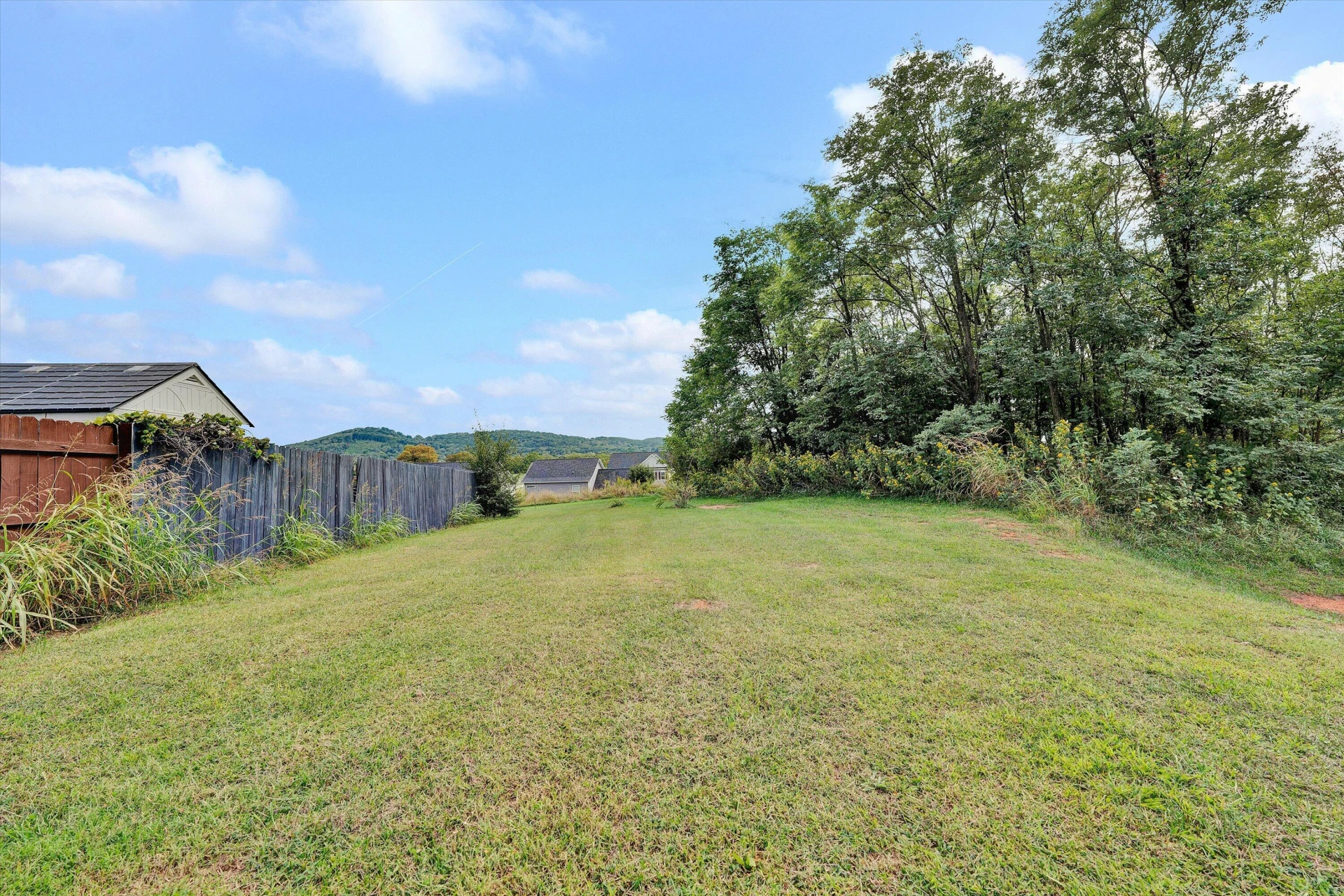 2029 Heys LN - Photo 26