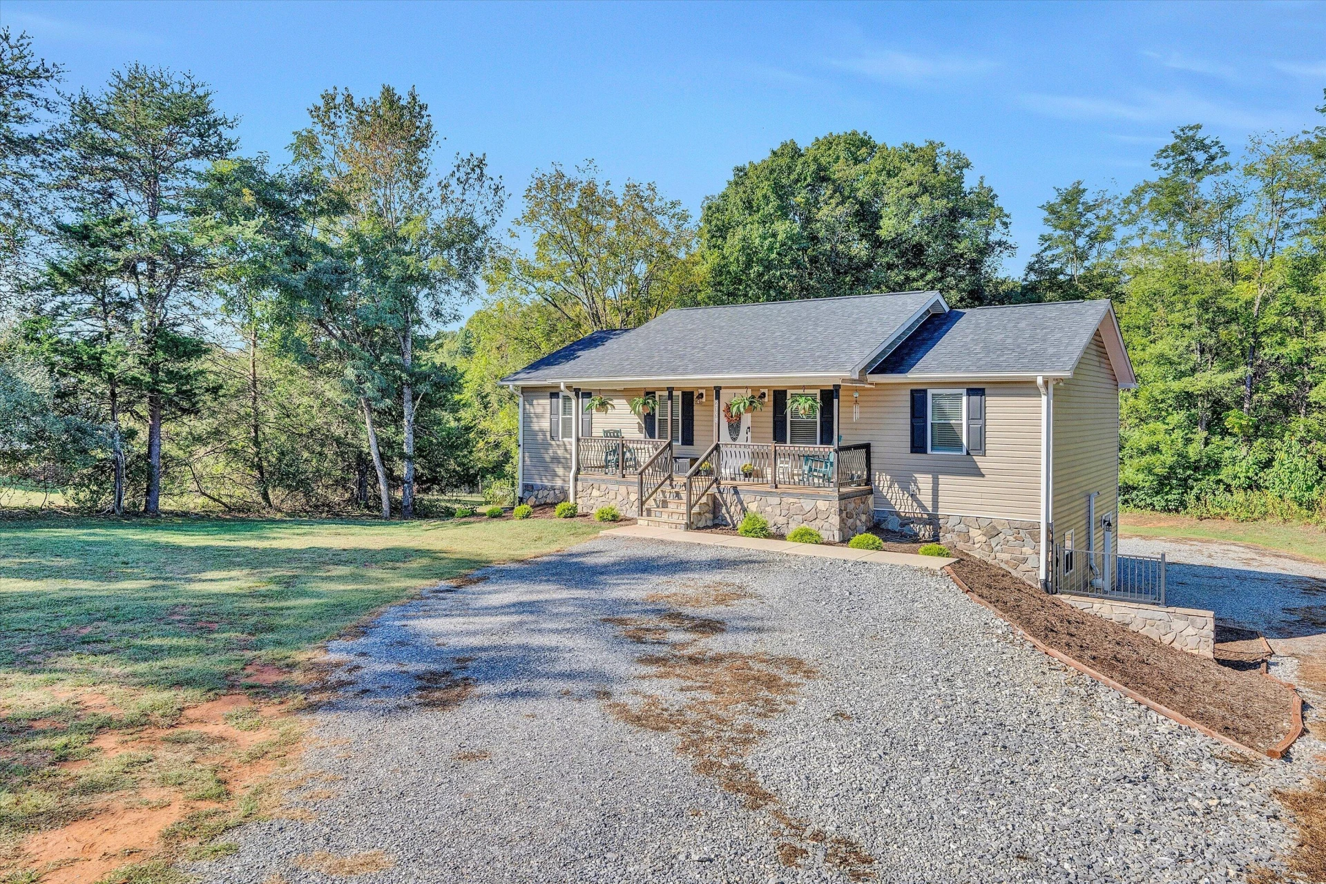 2358 Twin Lake DR - Photo 30