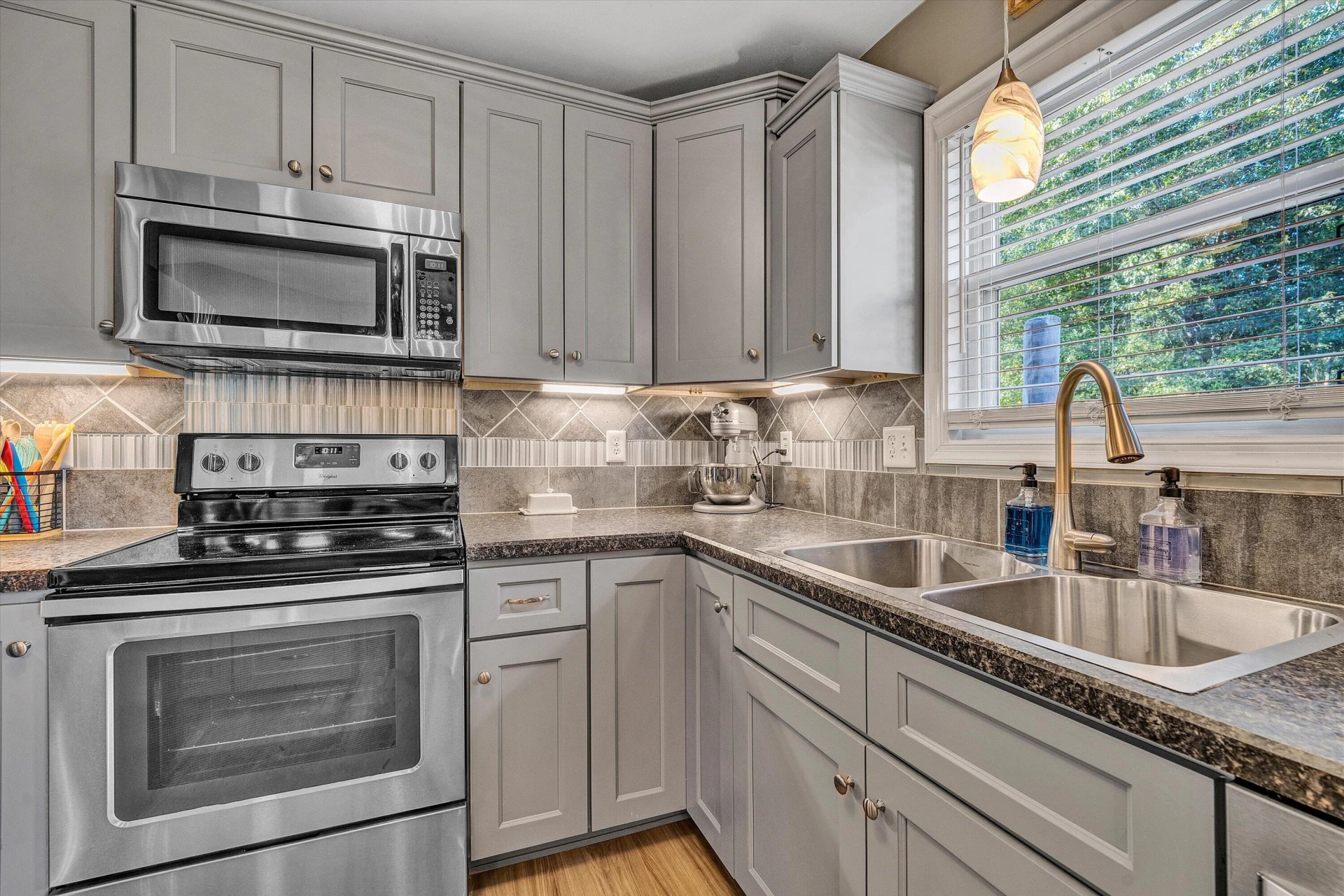 2358 Twin Lake DR - Photo 38