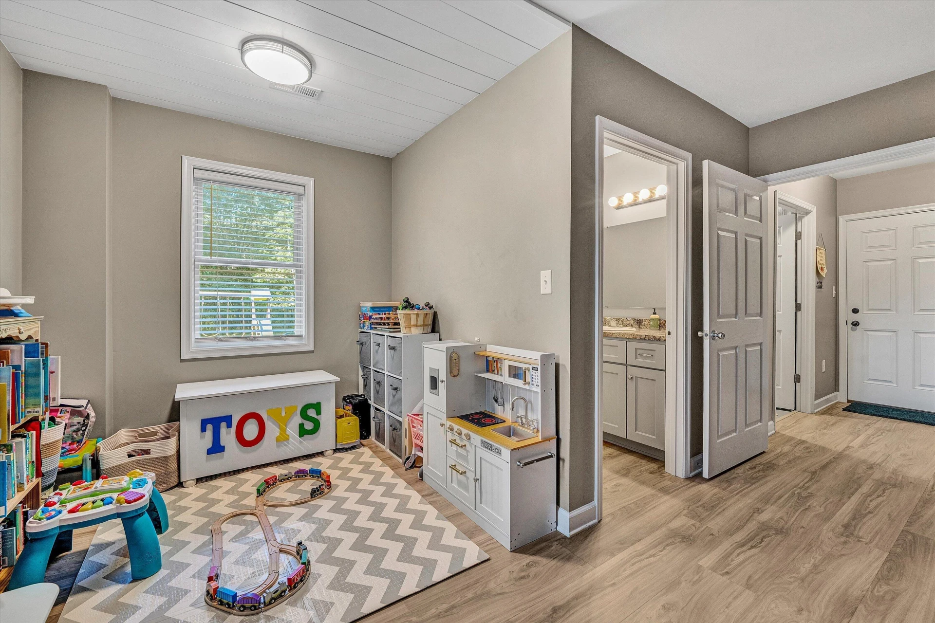 2358 Twin Lake DR - Photo 19