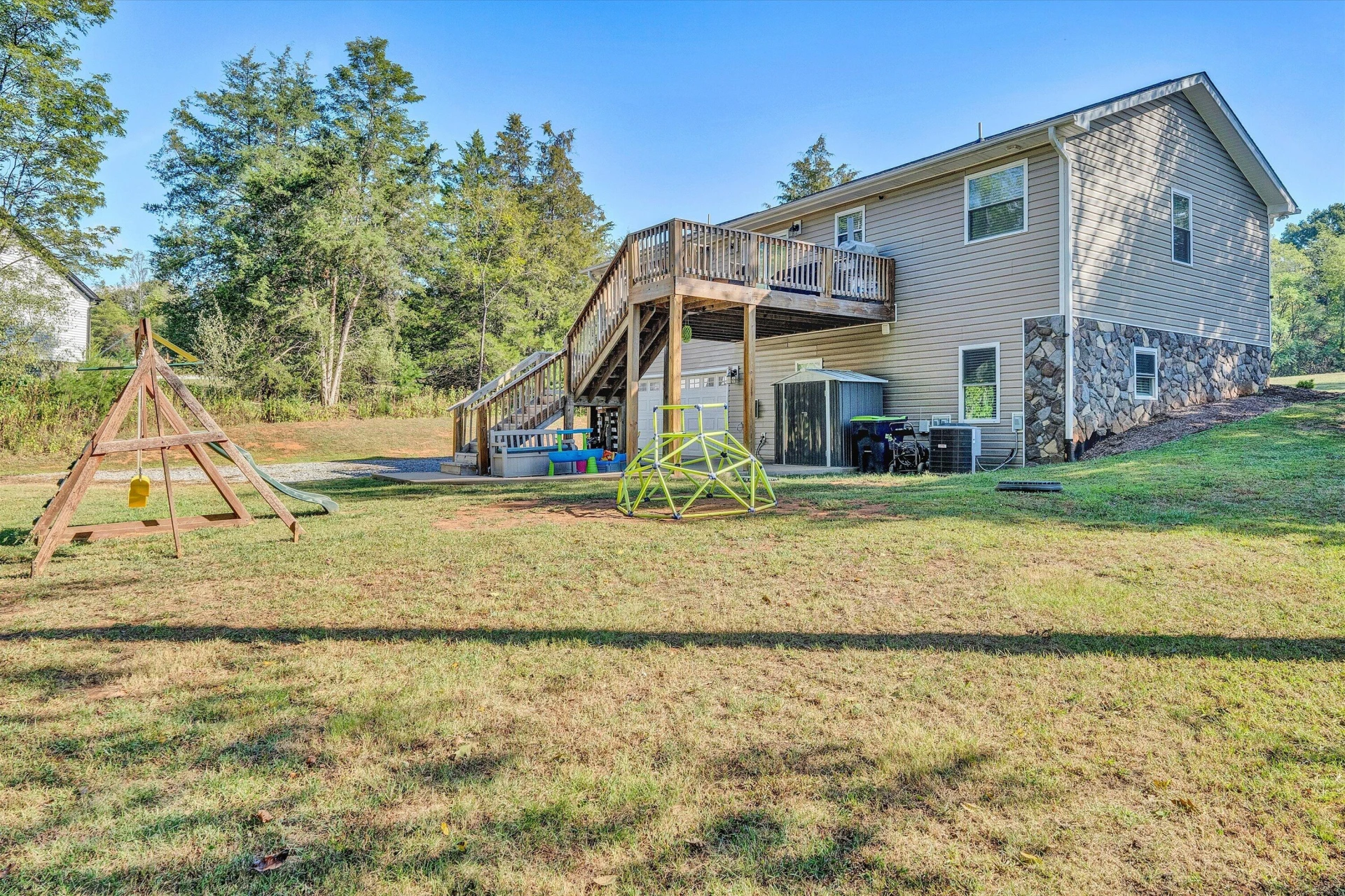 2358 Twin Lake DR - Photo 25