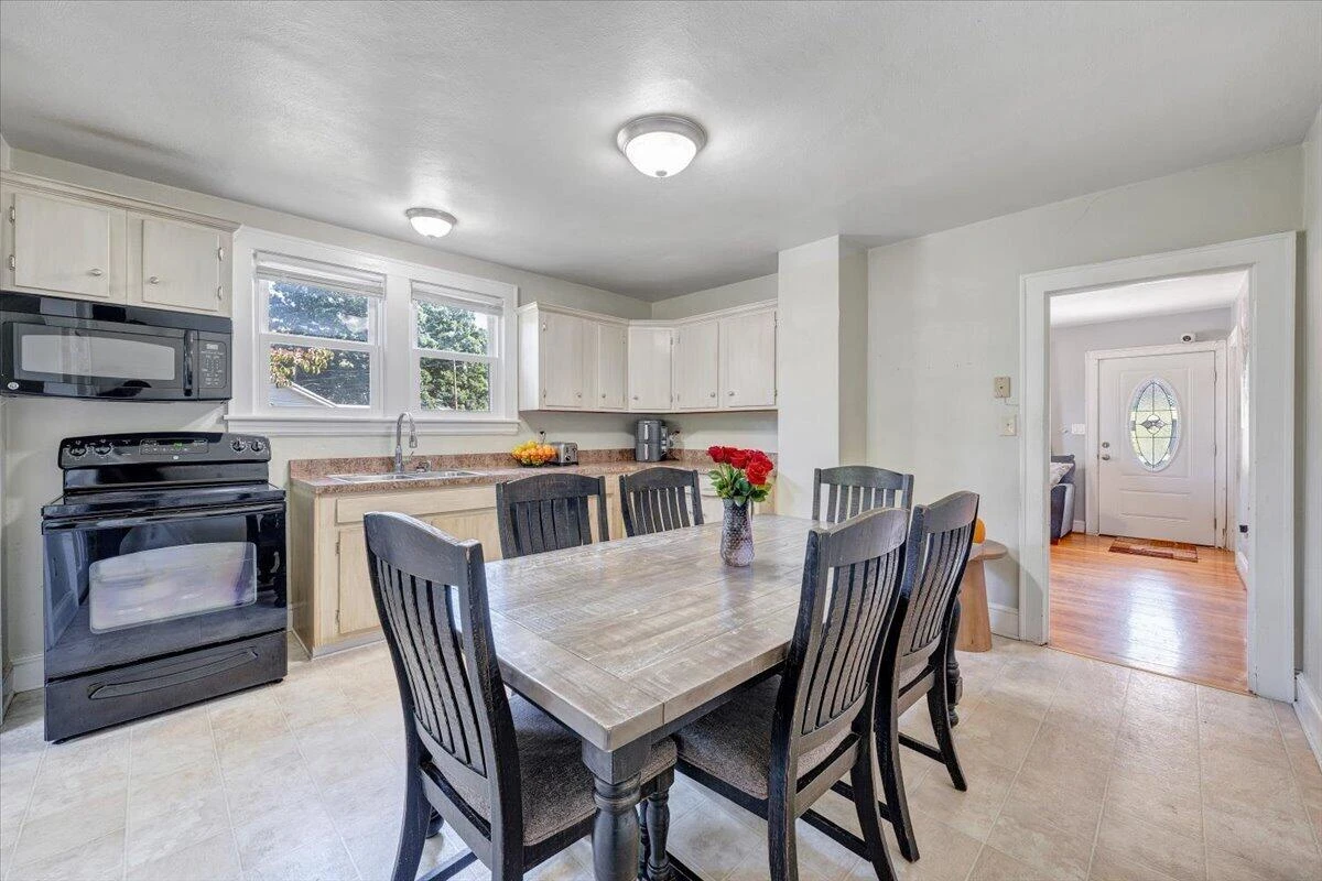 3647 Ventnor RD SE - Photo 8