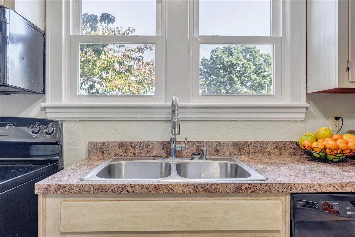 3647 Ventnor RD SE - Photo 10
