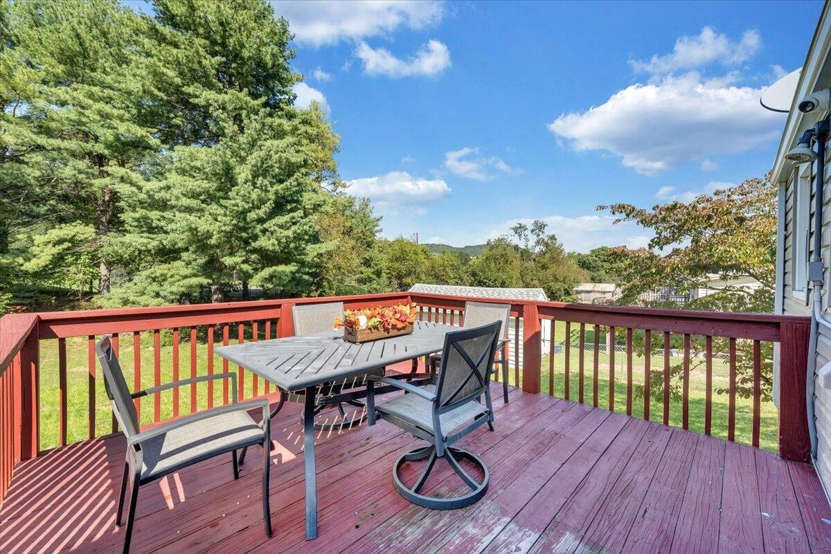 3647 Ventnor RD SE - Photo 24
