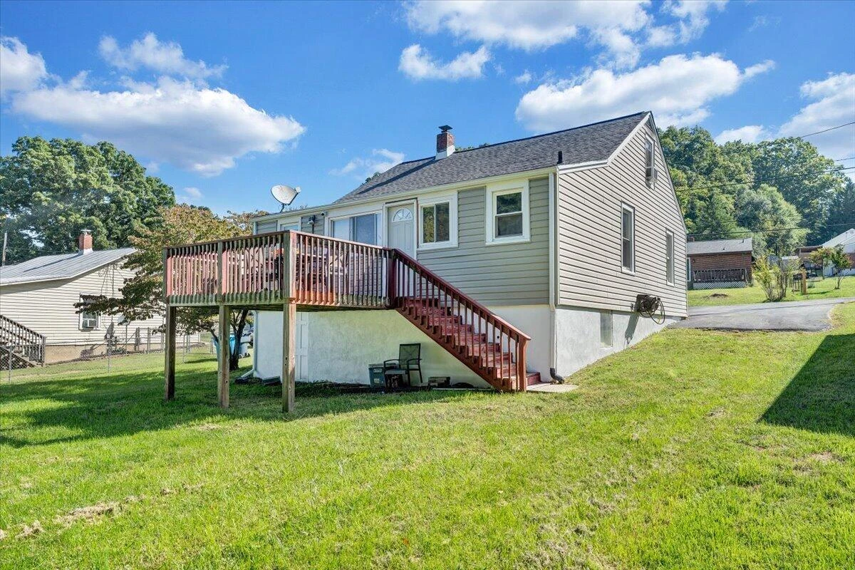 3647 Ventnor RD SE - Photo 27