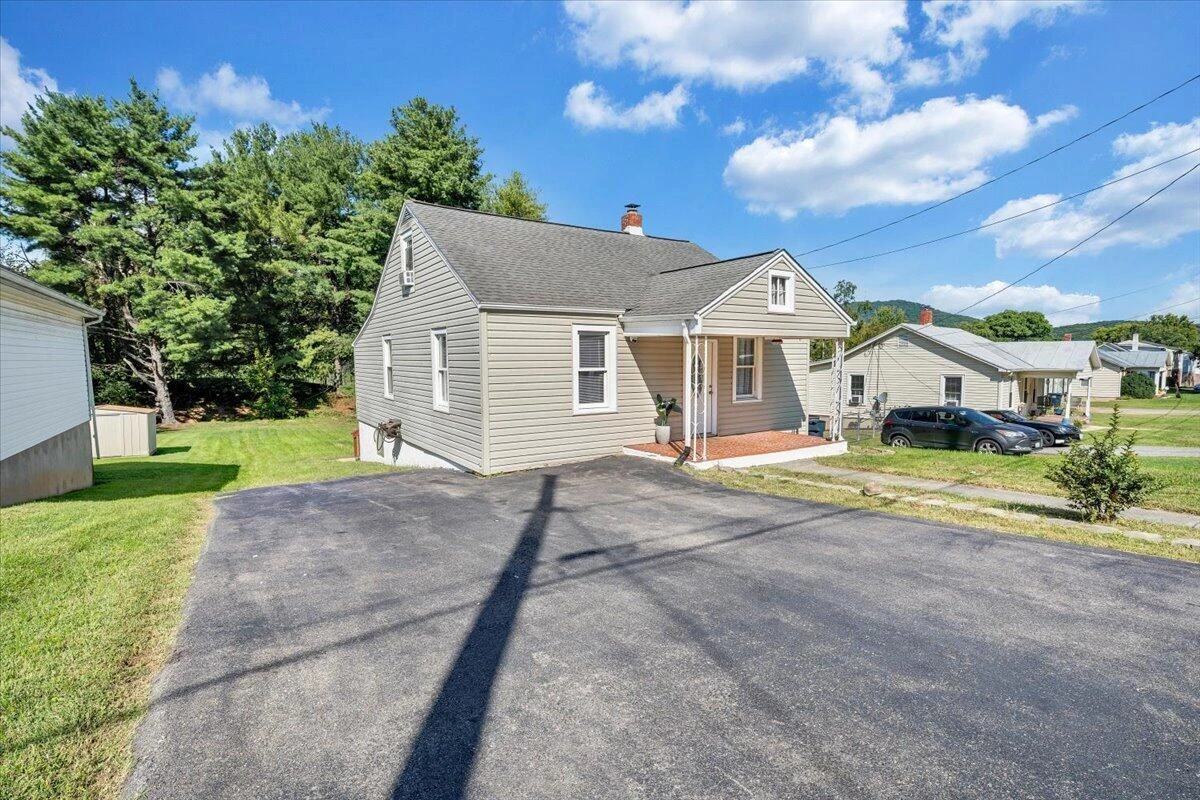 3647 Ventnor RD SE - Photo 35