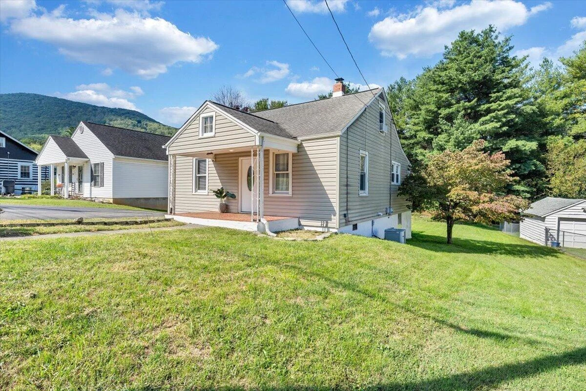 3647 Ventnor RD SE - Photo 39