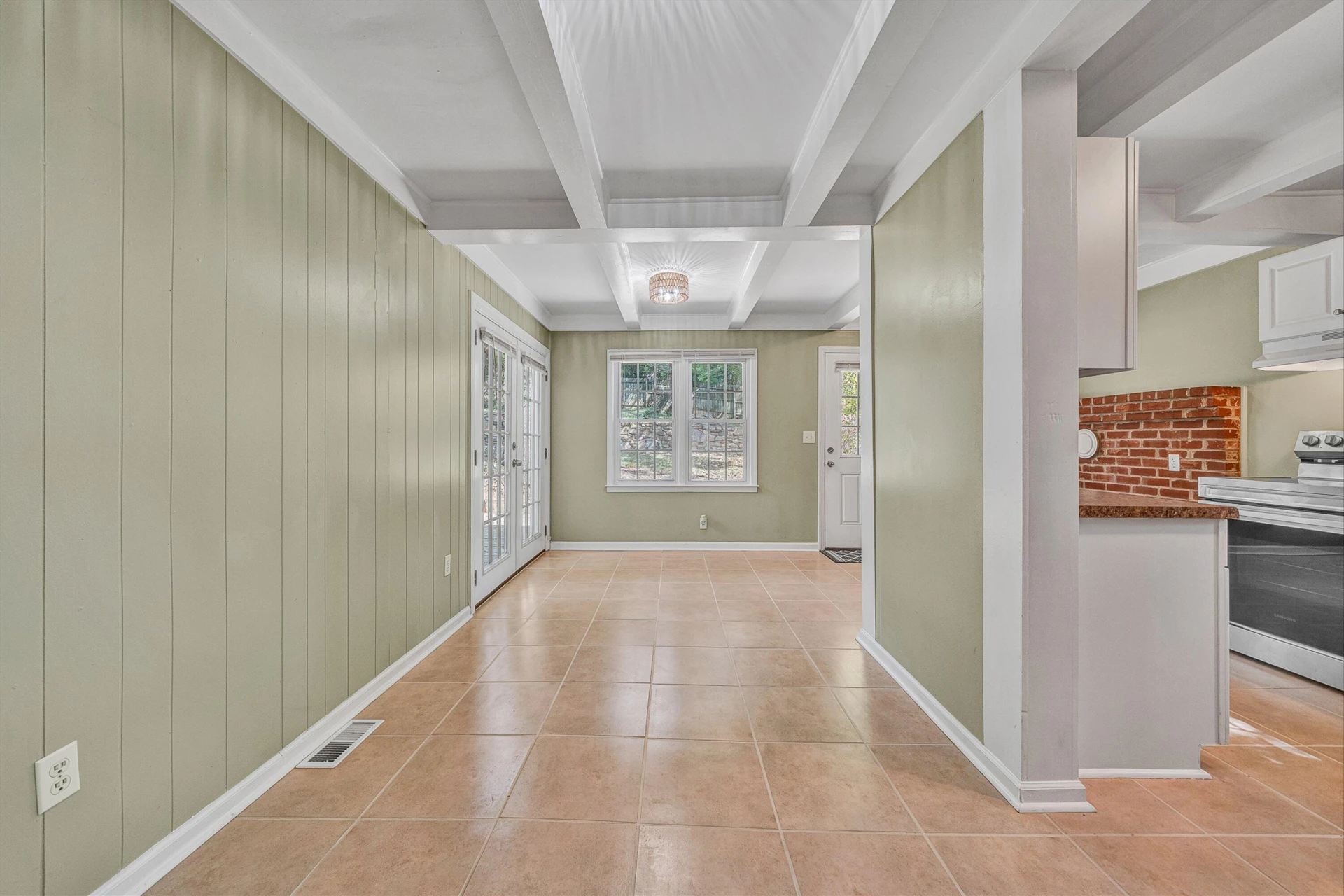 1823 Brandon AVE SW - Photo 8