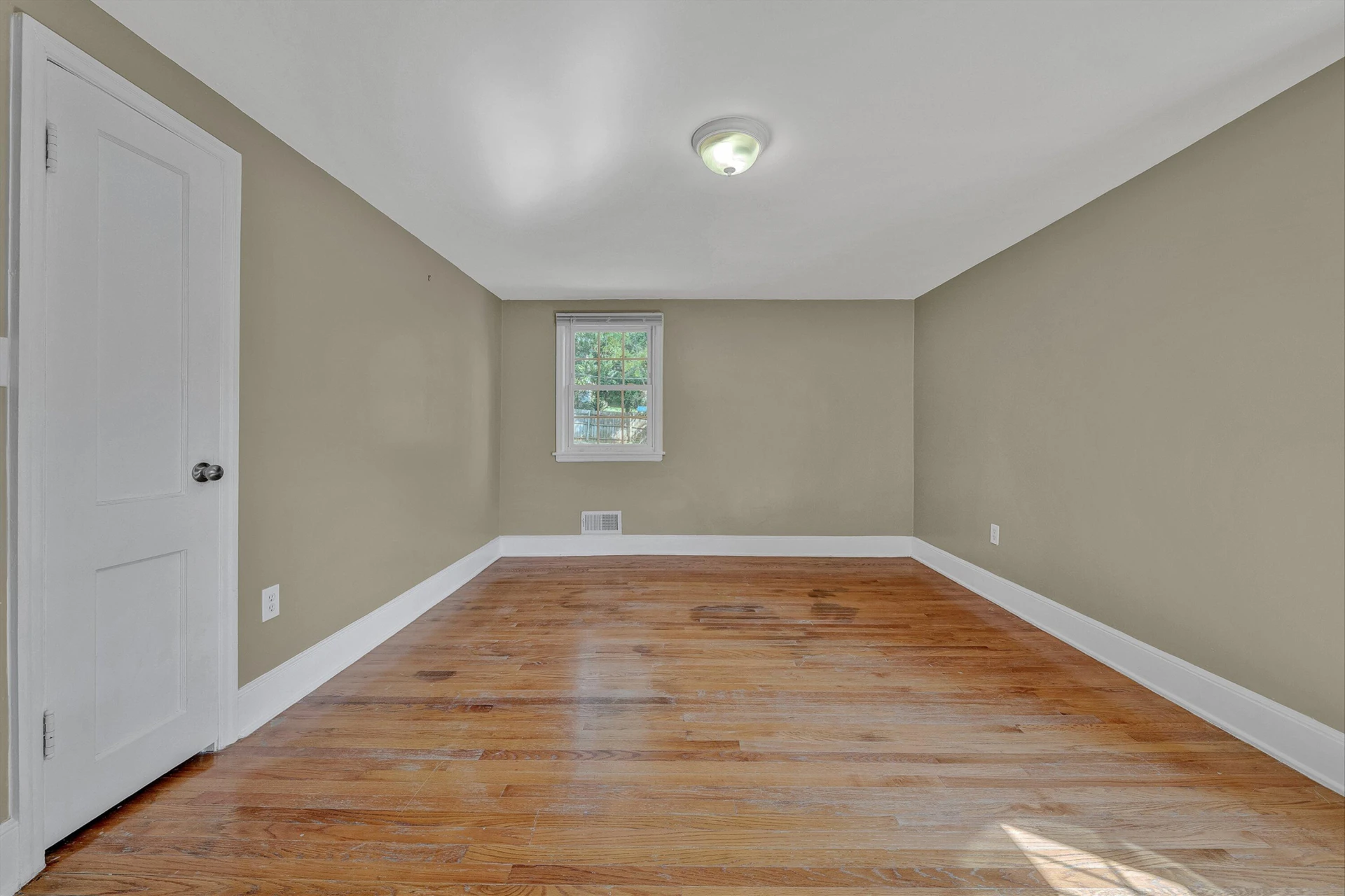1823 Brandon AVE SW - Photo 22
