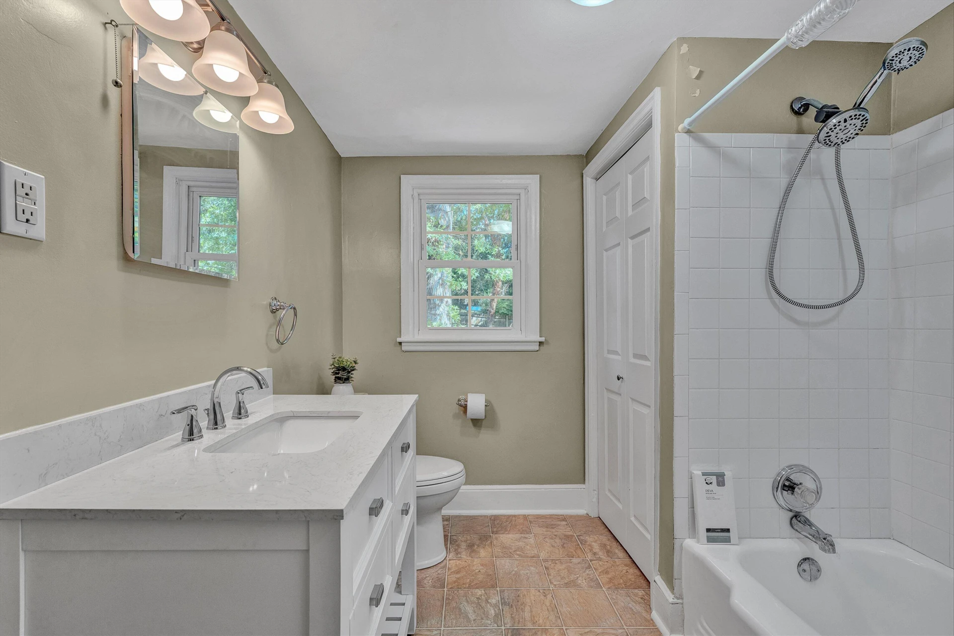 1823 Brandon AVE SW - Photo 25