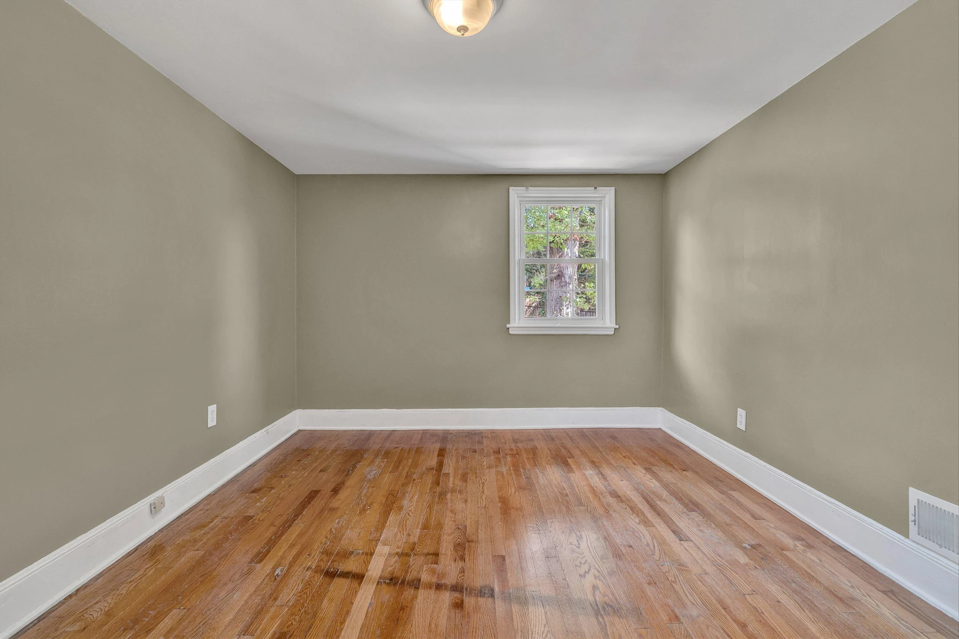 1823 Brandon AVE SW - Photo 26