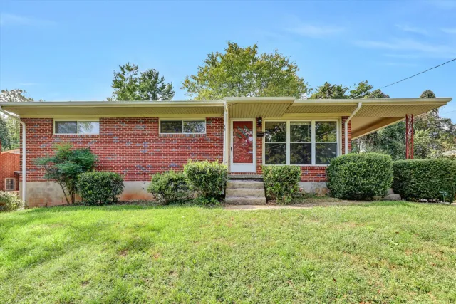 15 Cedar AVE, Rocky Mount, VA, 24151