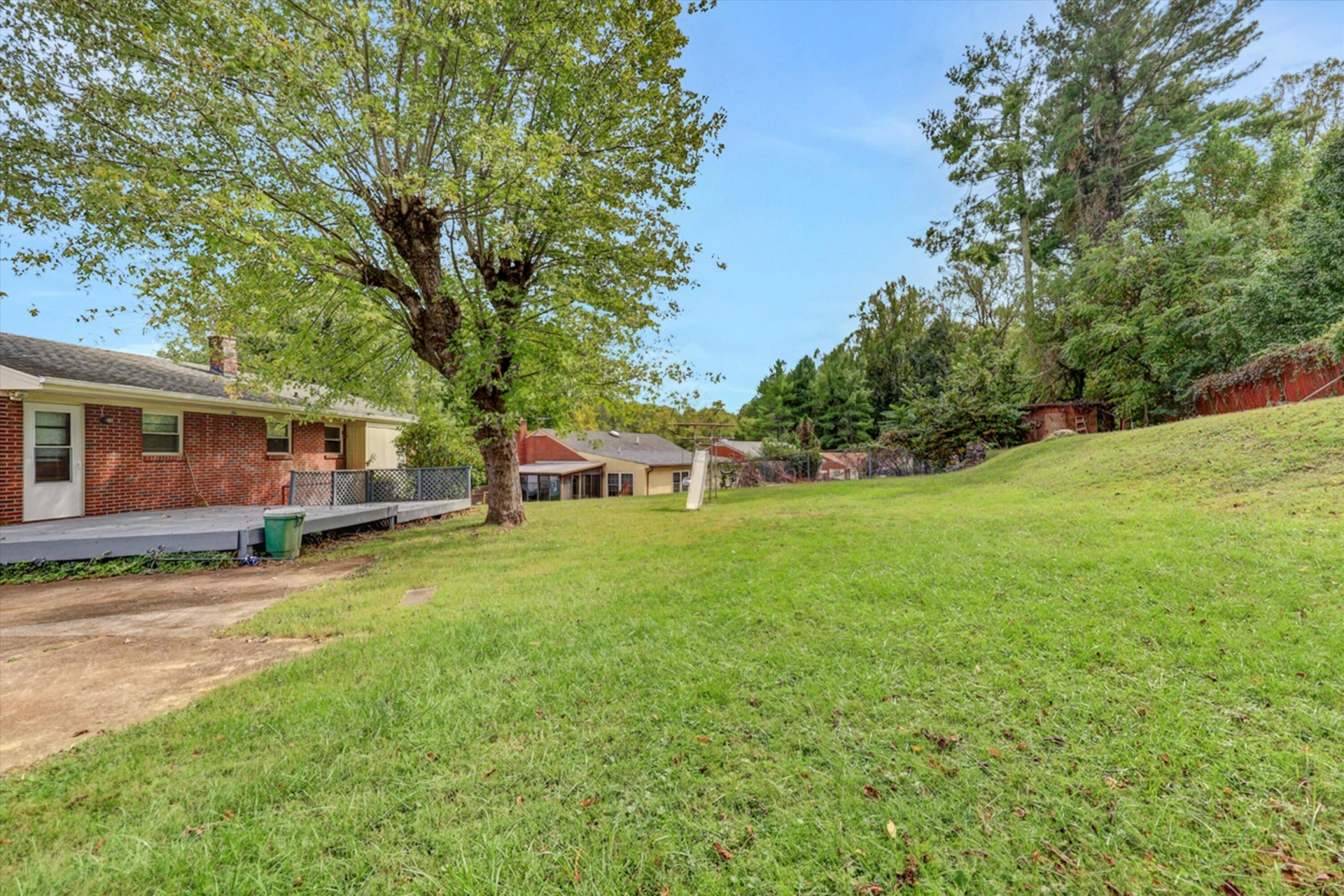 15 Cedar AVE - Photo 34