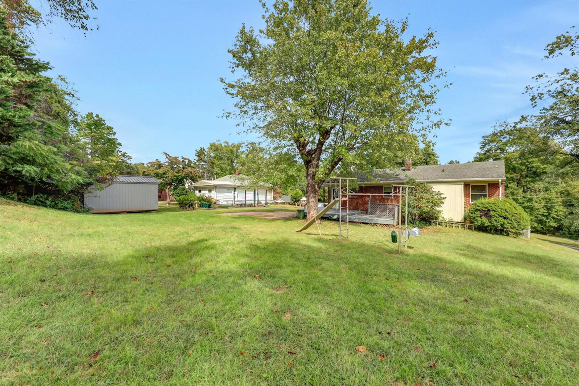 15 Cedar AVE - Photo 35