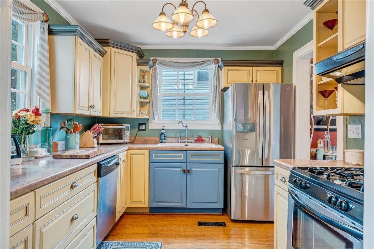 2306 Berkley AVE SW - Photo 15