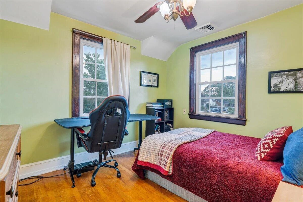 2306 Berkley AVE SW - Photo 21