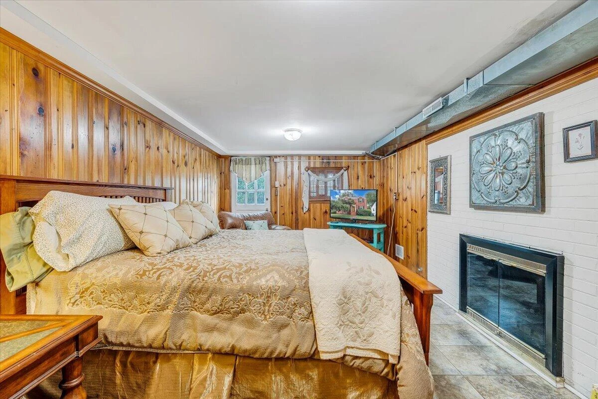 2306 Berkley AVE SW - Photo 33