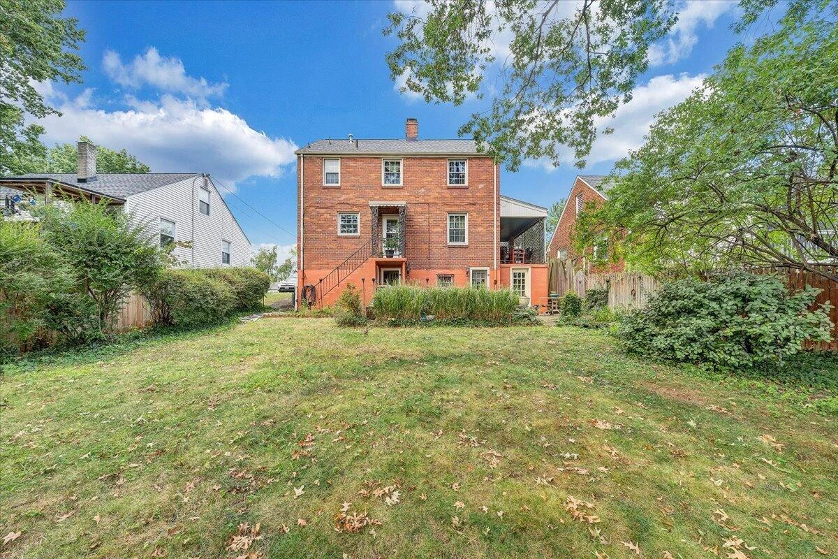 2306 Berkley AVE SW - Photo 37