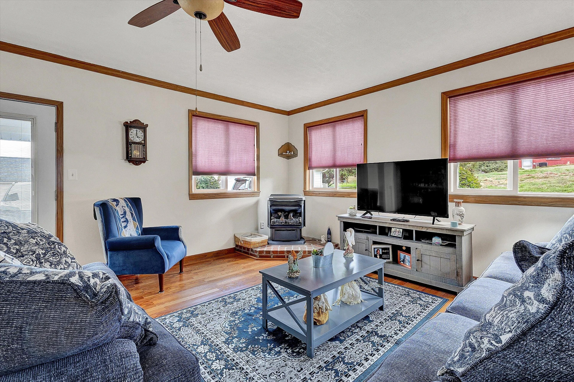 312 E Madison ST - Photo 8