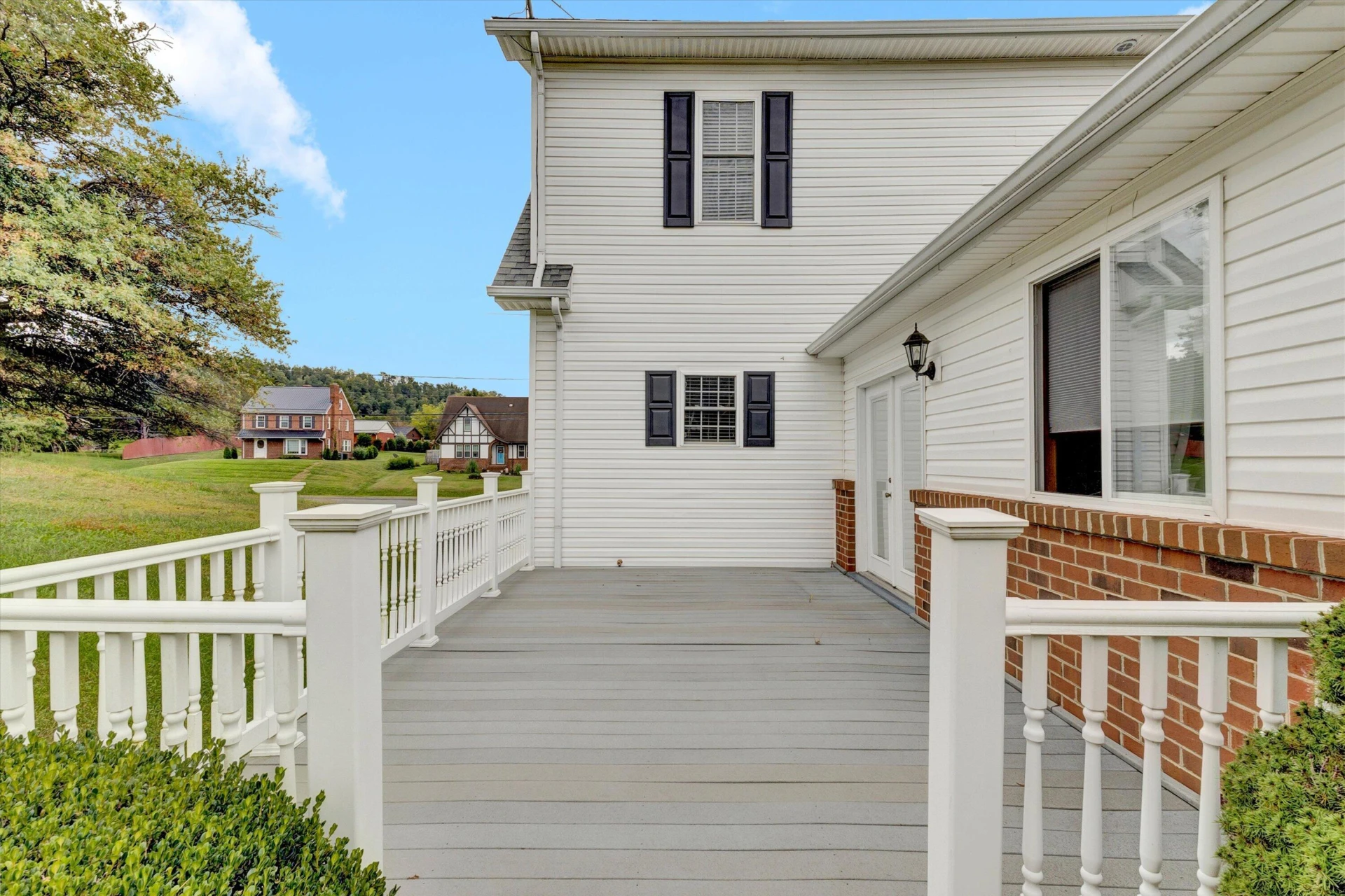 312 E Madison ST - Photo 35
