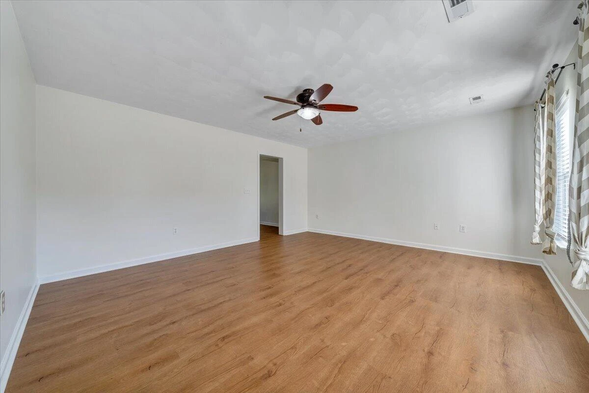 4839 Golfview DR NE - Photo 6