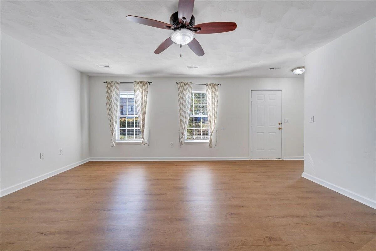 4839 Golfview DR NE - Photo 8