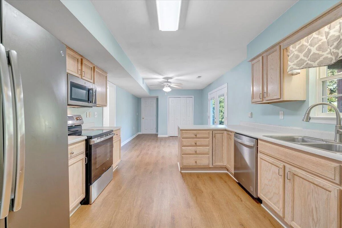 4839 Golfview DR NE - Photo 11