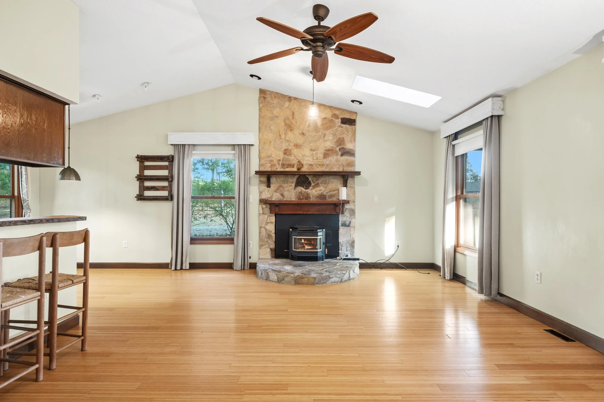 7601 Bending Oak DR - Photo 19