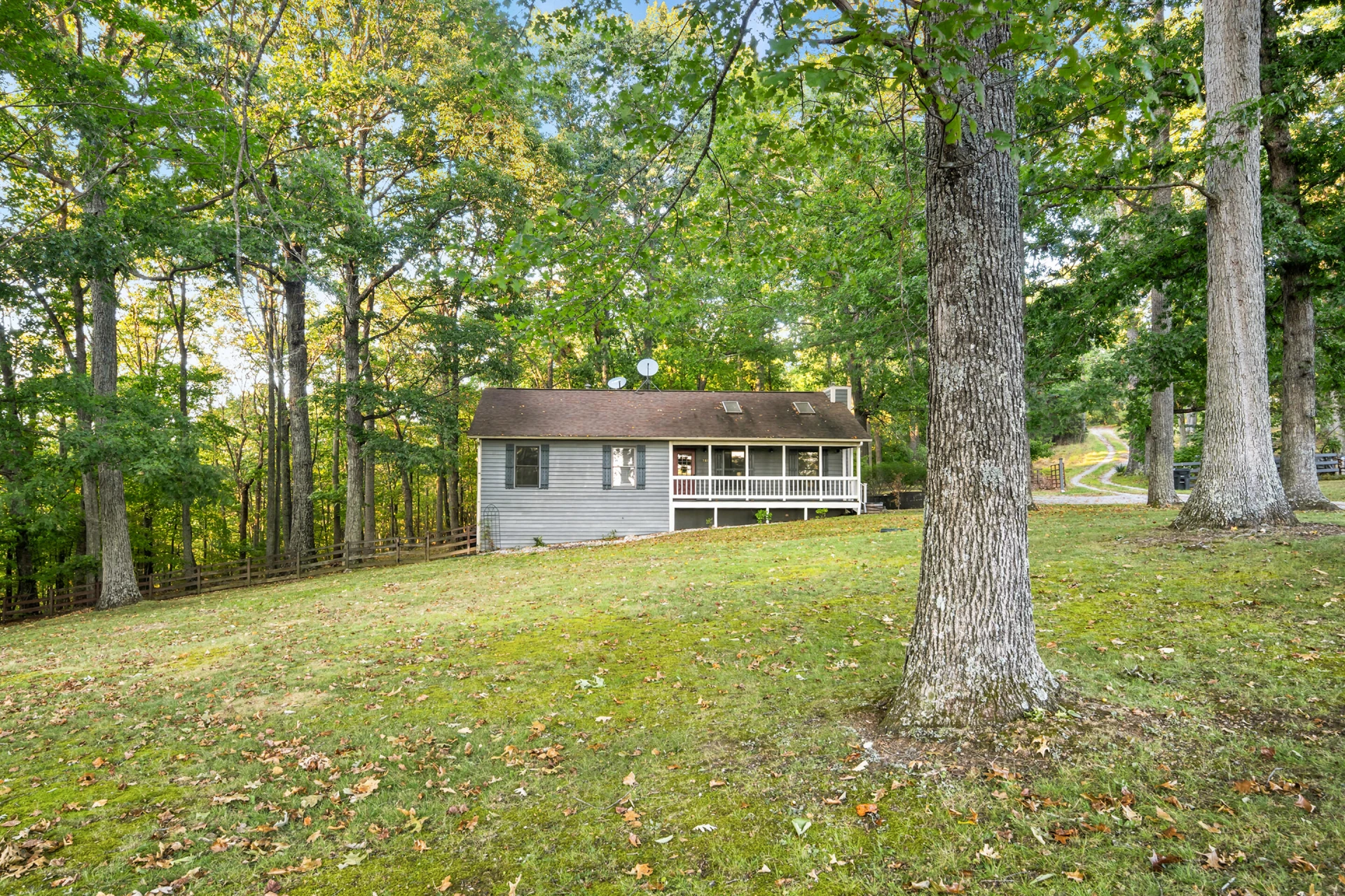 7601 Bending Oak DR - Photo 40