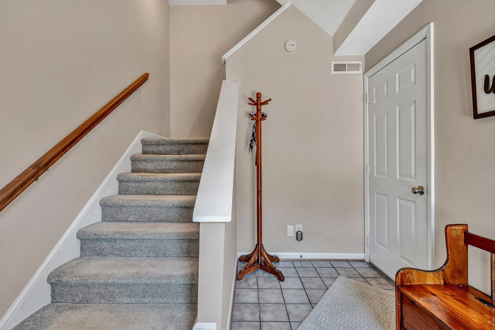 3394 Londonderry LN - Photo 4