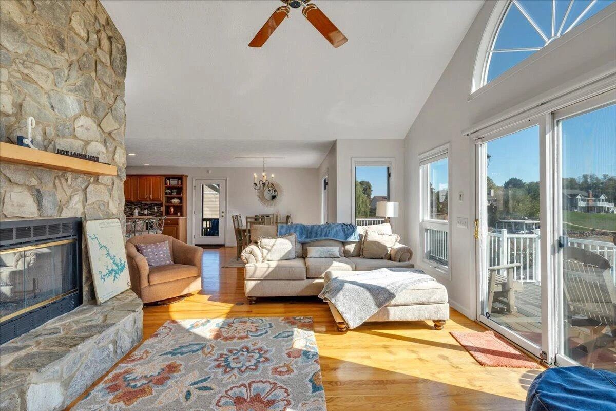 95 Royal CT - Photo 13