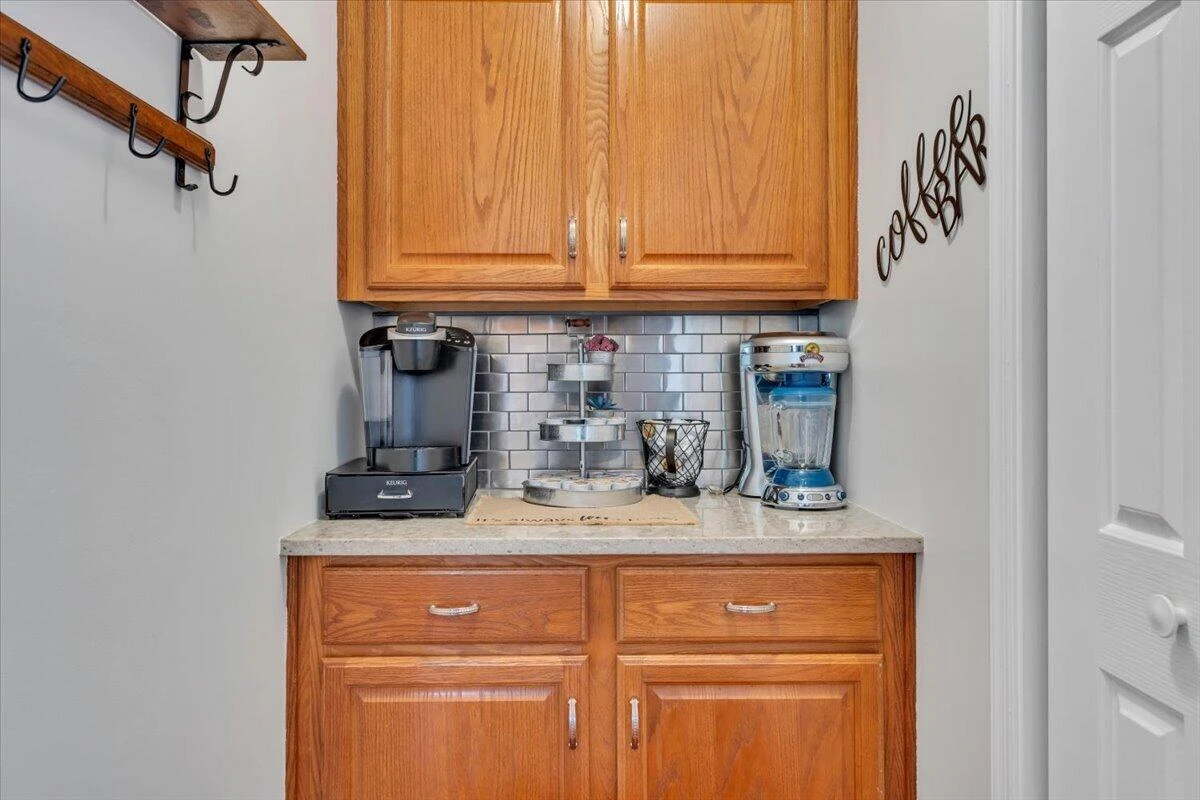 95 Royal CT - Photo 25