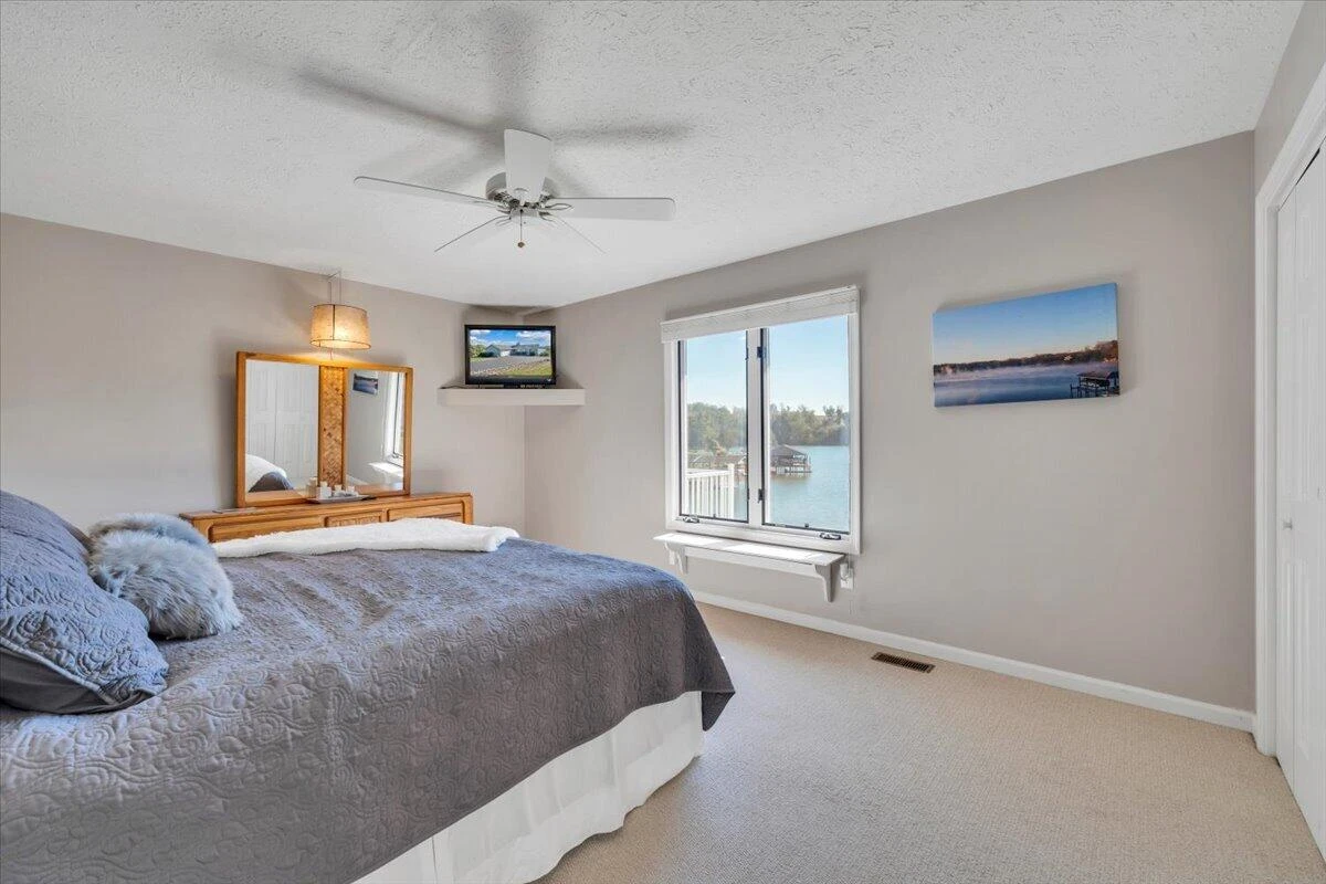 95 Royal CT - Photo 30