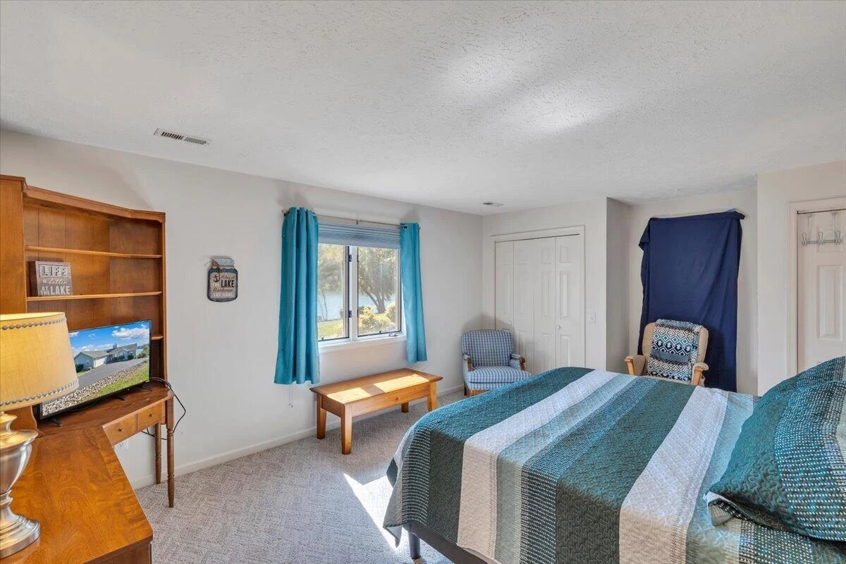 95 Royal CT - Photo 43