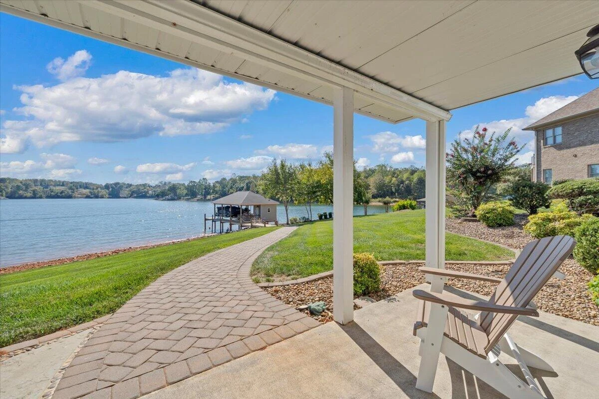 95 Royal CT - Photo 57