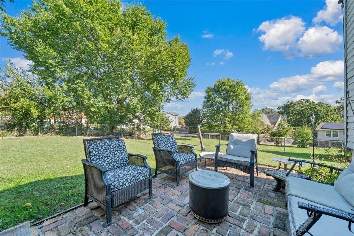 2517 Montgomery AVE SW - Photo 42