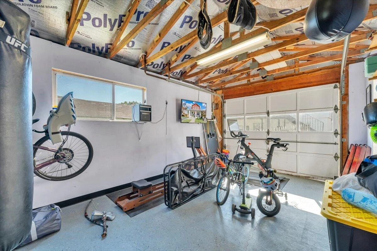 2517 Montgomery AVE SW - Photo 49