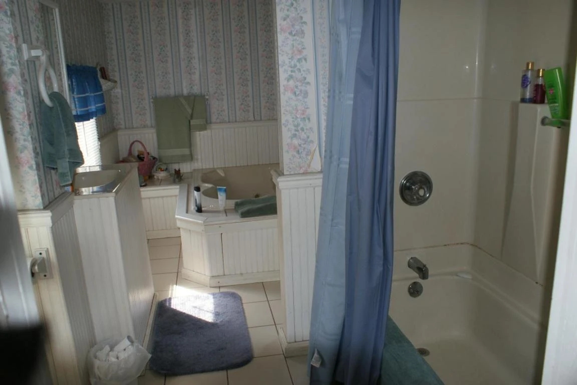 5005 Forty Two RD - Photo 18