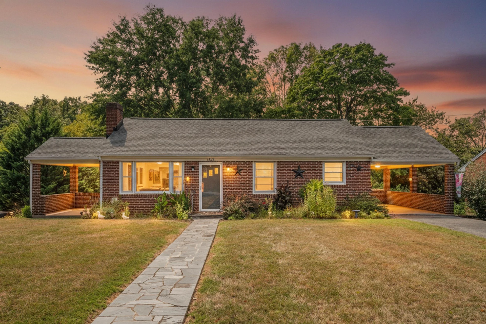 1435 Belmont DR