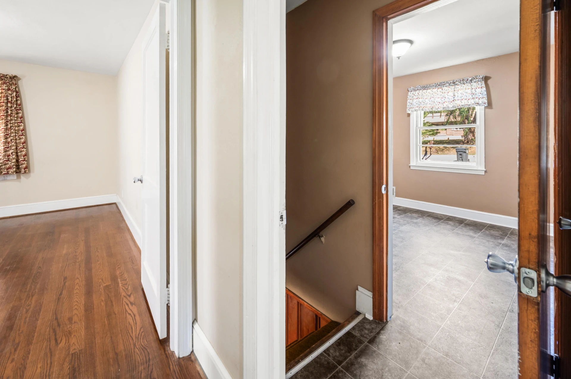 1435 Belmont DR - Photo 23