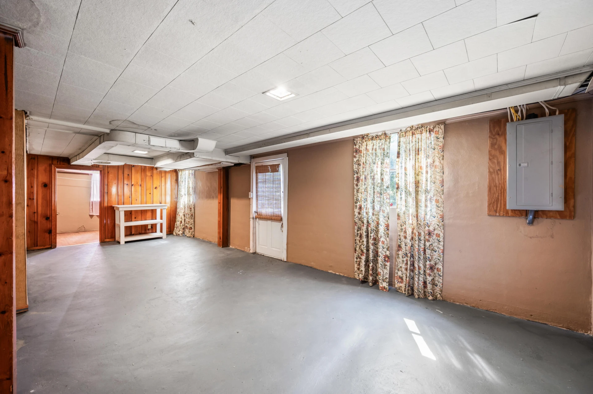 1435 Belmont DR - Photo 25