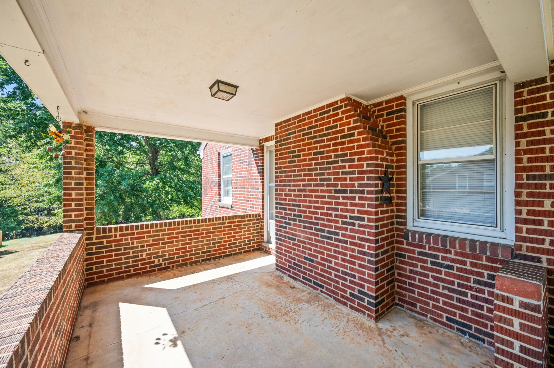 1435 Belmont DR - Photo 33